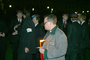 Küssel bei Strache am Heldenplatz, 2004